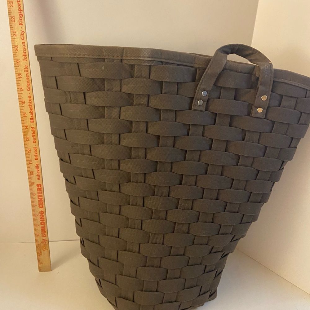 Brown woven laundry‎ hamper 21.5” tall